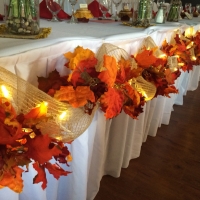 You Can Use Leaves For Your Wedding  Decor